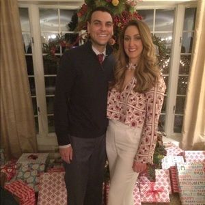 Stone cold fox white-red silk semi crop blouse